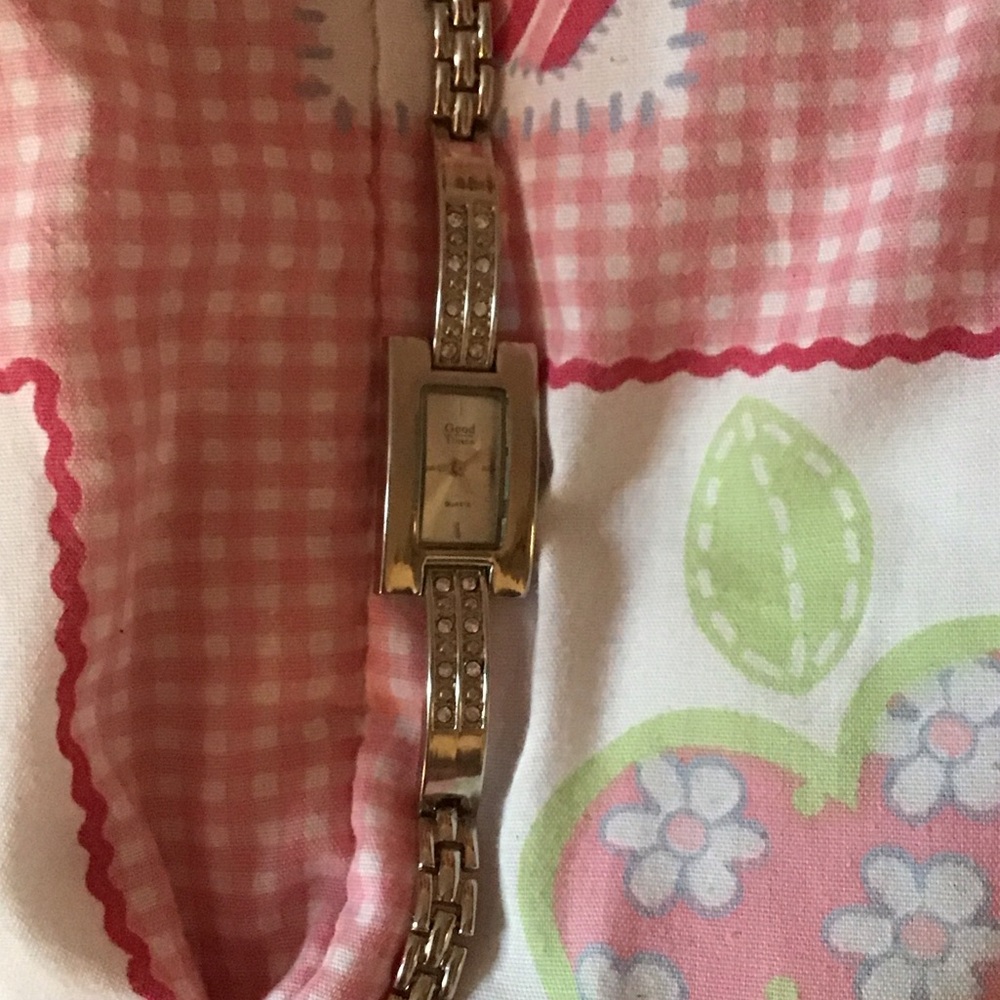 Silver quartz watch